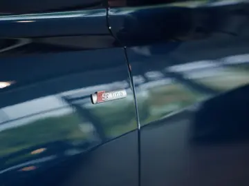 Q8 55 TFSI q. 3 x S Line  S-Sitze  22 Pano MwSt