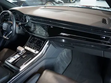 Q8 55 TFSI q. 3 x S Line  S-Sitze  22 Pano MwSt