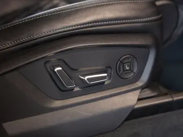 Q8 55 TFSI q. 3 x S Line  S-Sitze  22 Pano MwSt