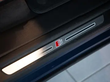 Q8 55 TFSI q. 3 x S Line  S-Sitze  22 Pano MwSt