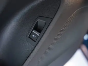 Q8 55 TFSI q. 3 x S Line  S-Sitze  22 Pano MwSt