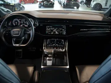 Q8 55 TFSI q. 3 x S Line  S-Sitze  22 Pano MwSt