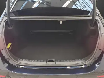 E 220 d AMG NIGHT AHK Alarm Keyless Spurhalte