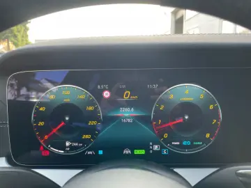 E 450 4Matic AMG MBUX DISTR MULTIB PANO 360 BURM