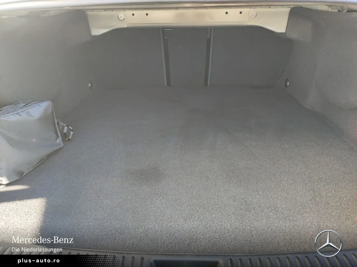 E 300 de Avantgarde Advanced LED DISTRONIC MBUX