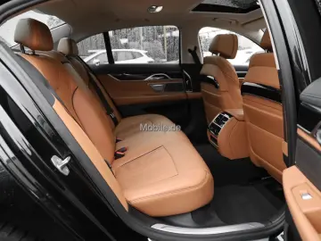 740d xDrive Innovationsp. Sport Aut. Standhzg.