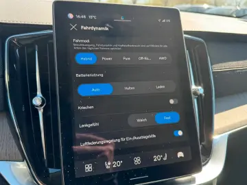 Volvo XC90 T8 Facelift Ultra Bright AHK PANO 7loc