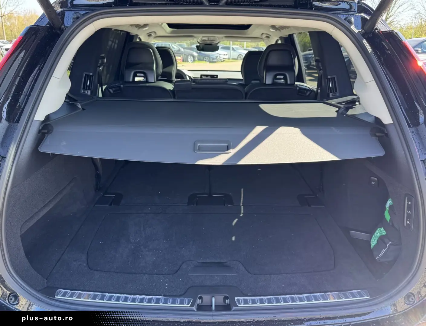 Volvo XC90 T8 Facelift Ultra Bright AHK PANO 7loc