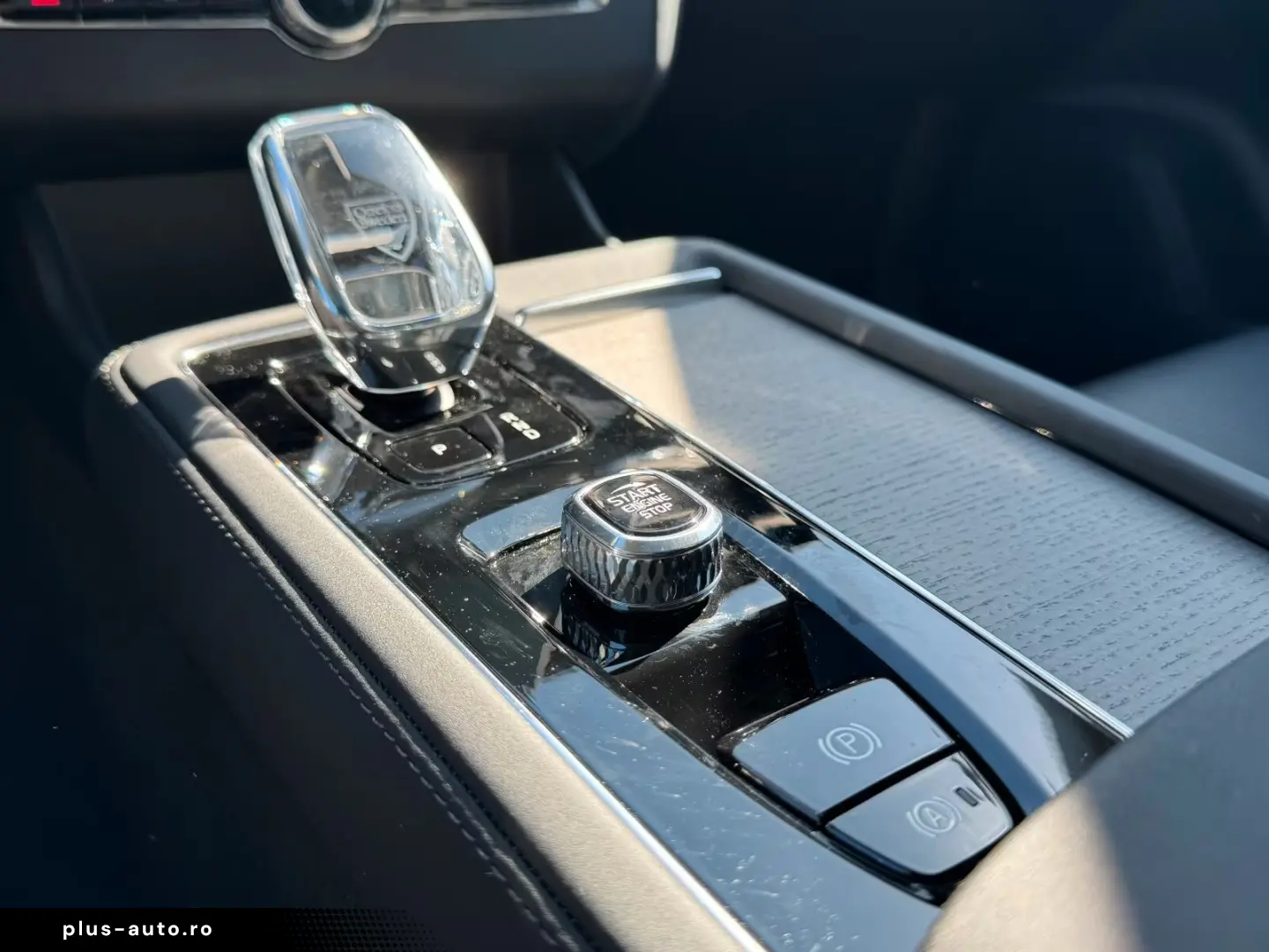 Volvo XC90 T8 Facelift Ultra Bright AHK PANO 7loc