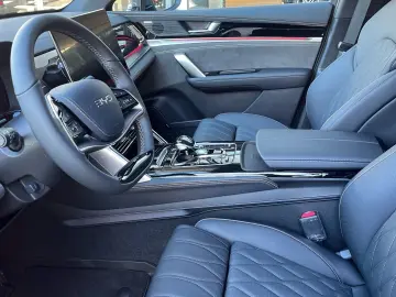 TANG EV AWD 7-Seat Panorama Ambient FACELIFT