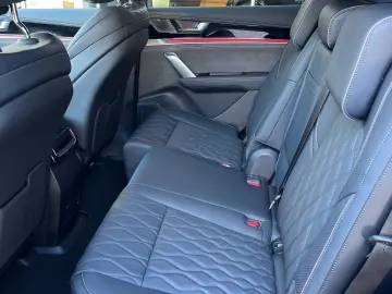 TANG EV AWD 7-Seat Panorama Ambient FACELIFT