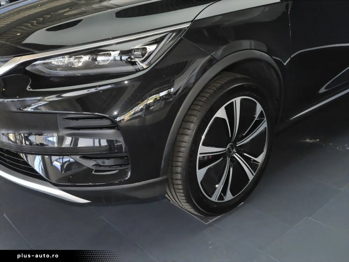 TANG EV AWD 7-Seat Panorama Ambient FACELIFT