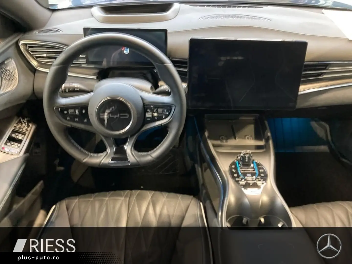 SEAL Excellence AWD 360 AUT HUD Kam. LM Leder