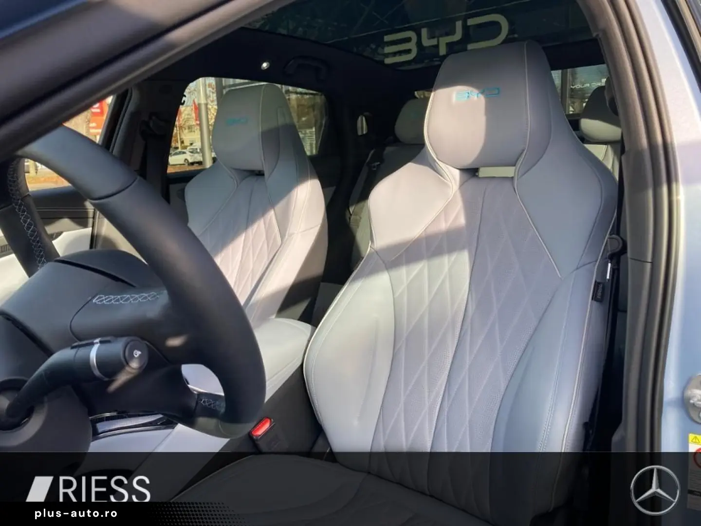 SEAL Excellence AWD PANO HUD 360 KEYLESS LEDER