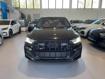 SQ7 4.0 TFSI quattro PANO LASER 360  AHK 7 SITZE