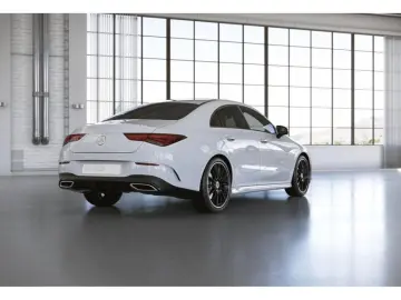 CLA 250 4M Coupé AMG-Sport MLB Pano Night Totw