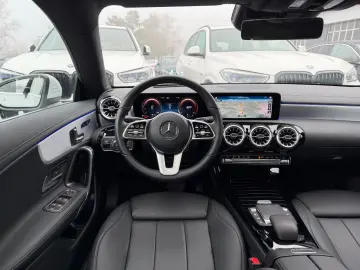CLA 200 AMG 19  PANO DISTR  Sitzklima 360  Leder