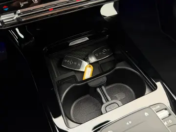 CLA 200 AMG 19  PANO DISTR  Sitzklima 360  Leder