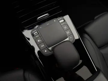 CLA 200 AMG 19  PANO DISTR  Sitzklima 360  Leder