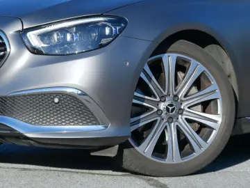 E 300 e Limousine EXCLUSIVE 360  HUD MEMORY PANO