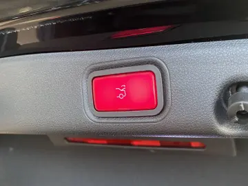 E 300 e AMG-Line Night-Paket Navi LED 360 Cam