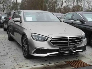 E 200 Limo Exclusive Totwinkel-Assist Kamera DAB