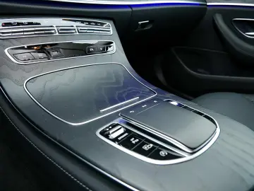 E 200 Limo Exclusive Totwinkel-Assist Kamera DAB