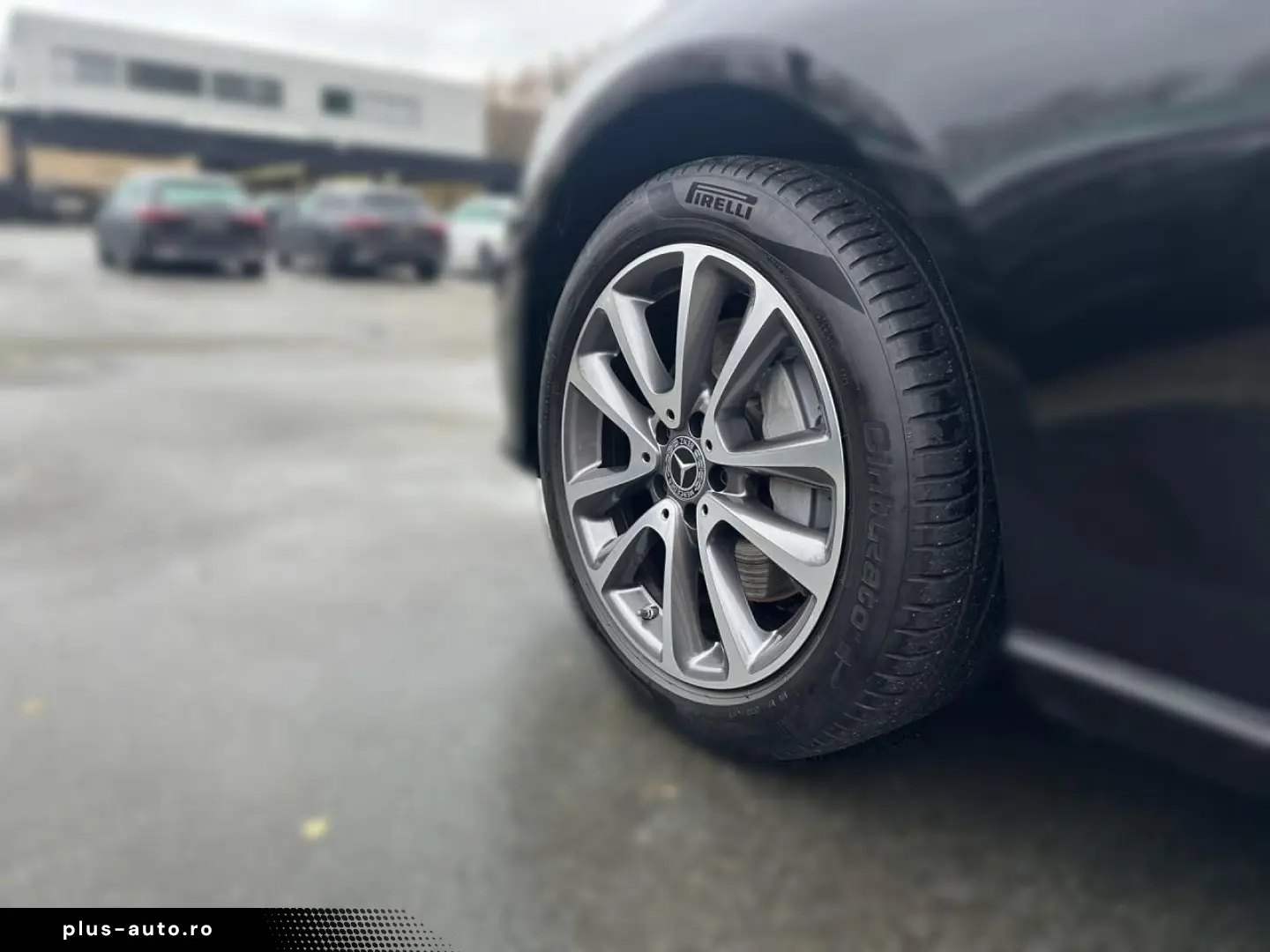 E 300 e 4Matic AVANTGARDE DISTRONIC HUD 360