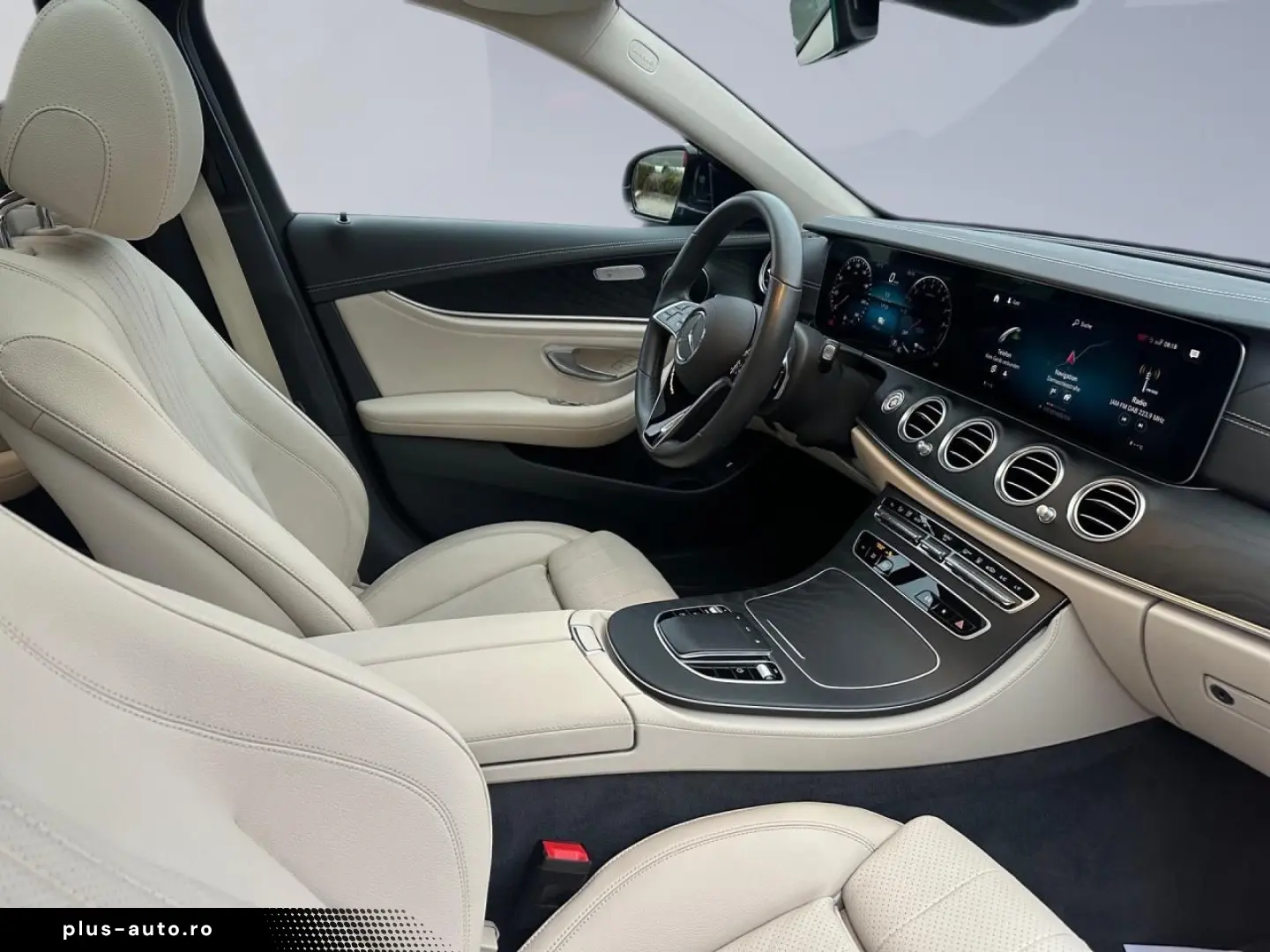 E 300 e 4Matic AVANTGARDE DISTRONIC HUD 360