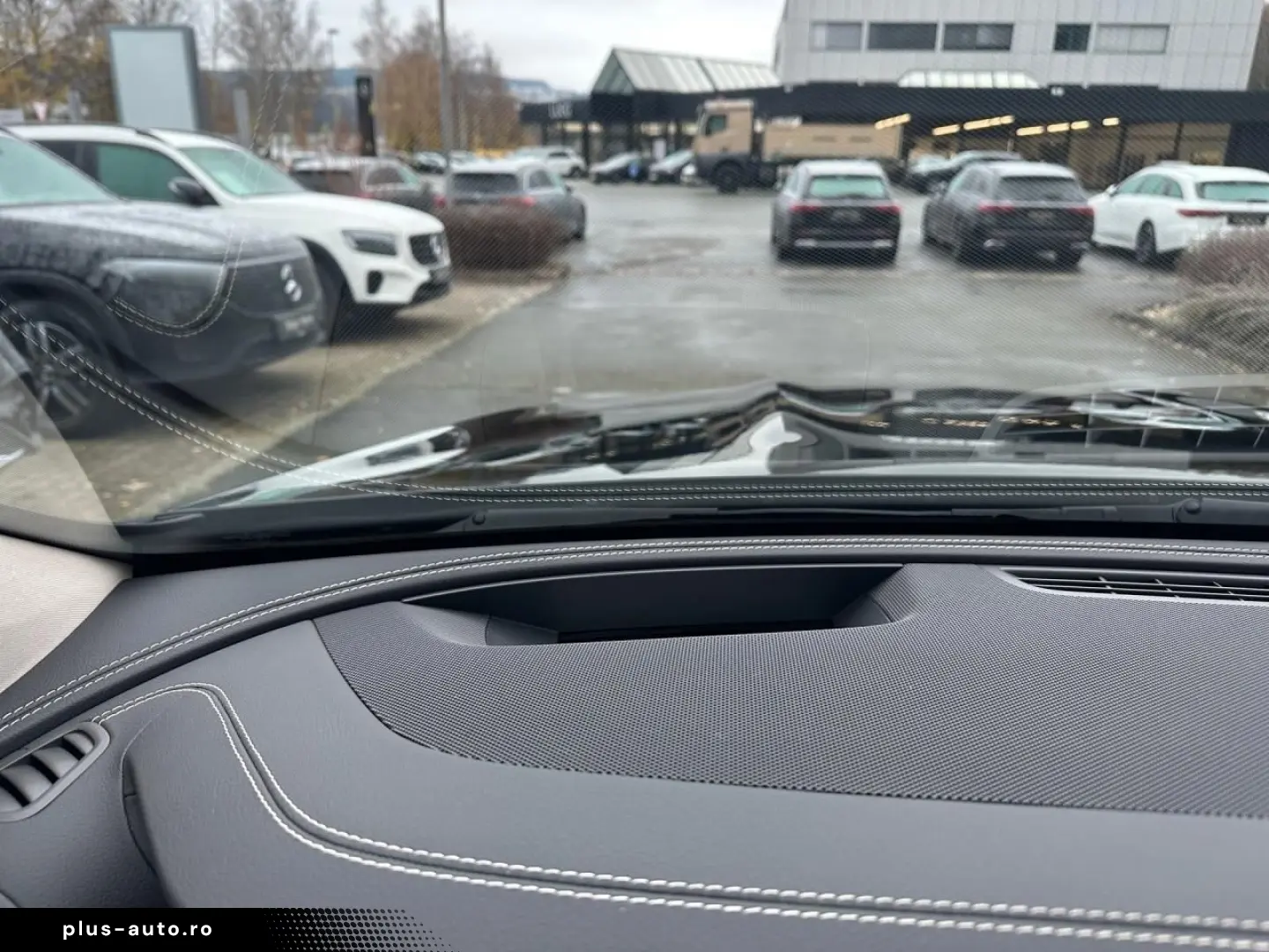 E 300 e 4Matic AVANTGARDE DISTRONIC HUD 360