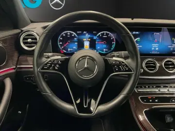 E 300 de 4M AVANTGARDE DISTRONIC MULTIBEAM 360