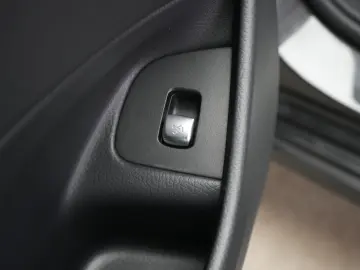 E 300 de 9G-Tronic Avantgarde Distronic Kamera B