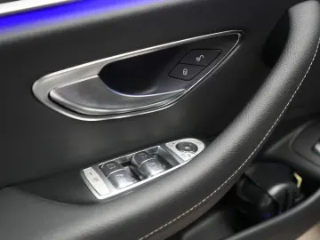 E 300 de 9G-Tronic Avantgarde Distronic Kamera B