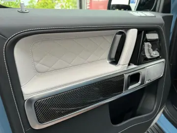 G 63 AMG 2024 Vintageblue-White-Carbon TV Full