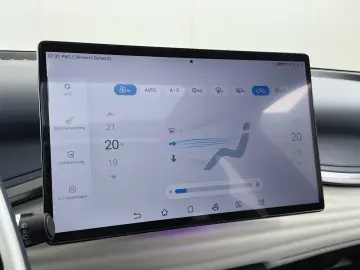 ATTO 3 62kWh 204pk Design SOH 94% panorama dach