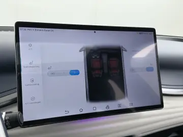 ATTO 3 62kWh 204pk Design SOH 94% panorama dach