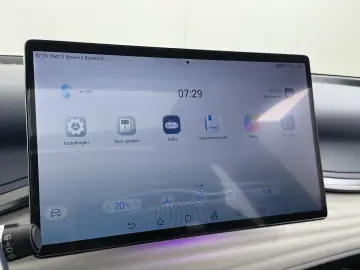 ATTO 3 62kWh 204pk Design SOH 94% panorama dach