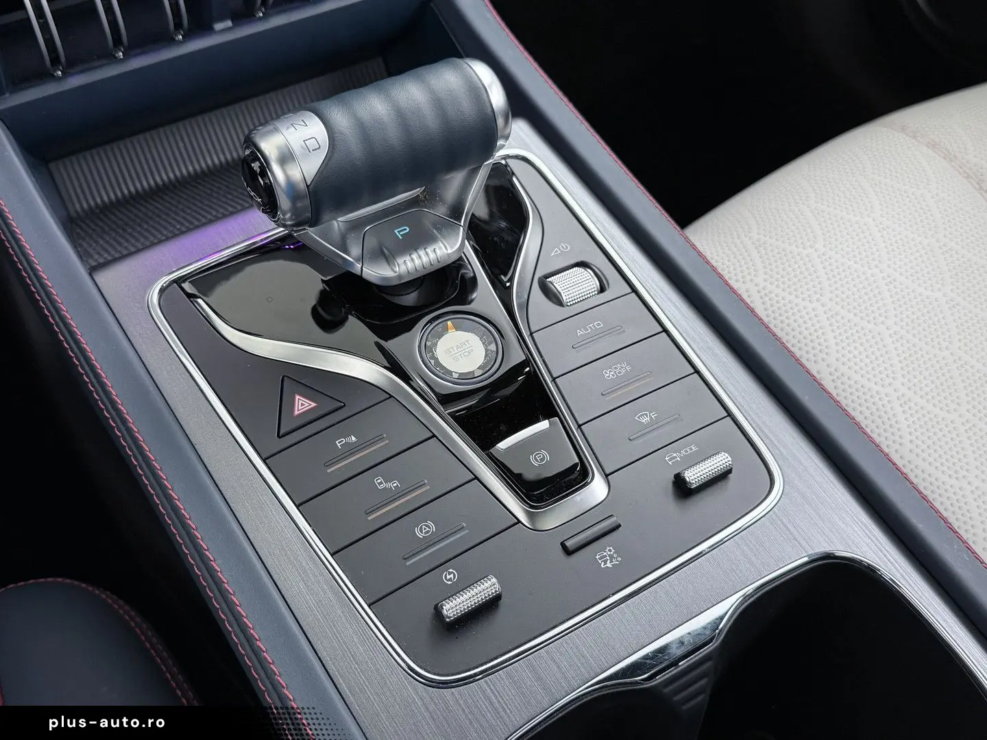 ATTO 3 62kWh 204pk Design SOH 94% panorama dach