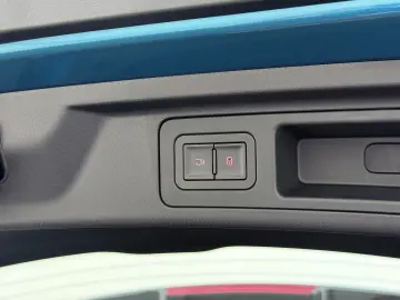 ATTO 3 62kWh 204pk Design SOH 94% panorama dach