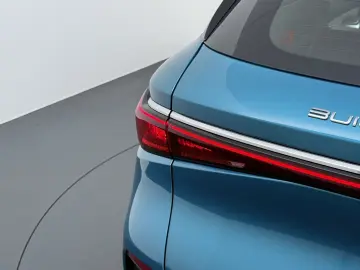 ATTO 3 62kWh 204pk Design SOH 94% panorama dach