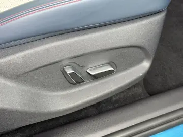 ATTO 3 62kWh 204pk Design SOH 94% panorama dach