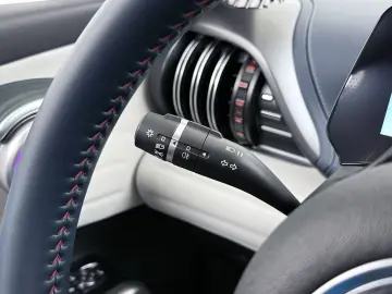 ATTO 3 62kWh 204pk Design SOH 94% panorama dach