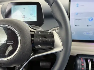 ATTO 3 62kWh 204pk Design SOH 94% panorama dach