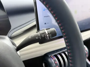 ATTO 3 62kWh 204pk Design SOH 94% panorama dach