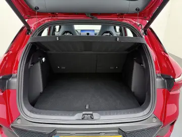 ATTO 3 62kWh Design SOH 98% panorama dach Leer E