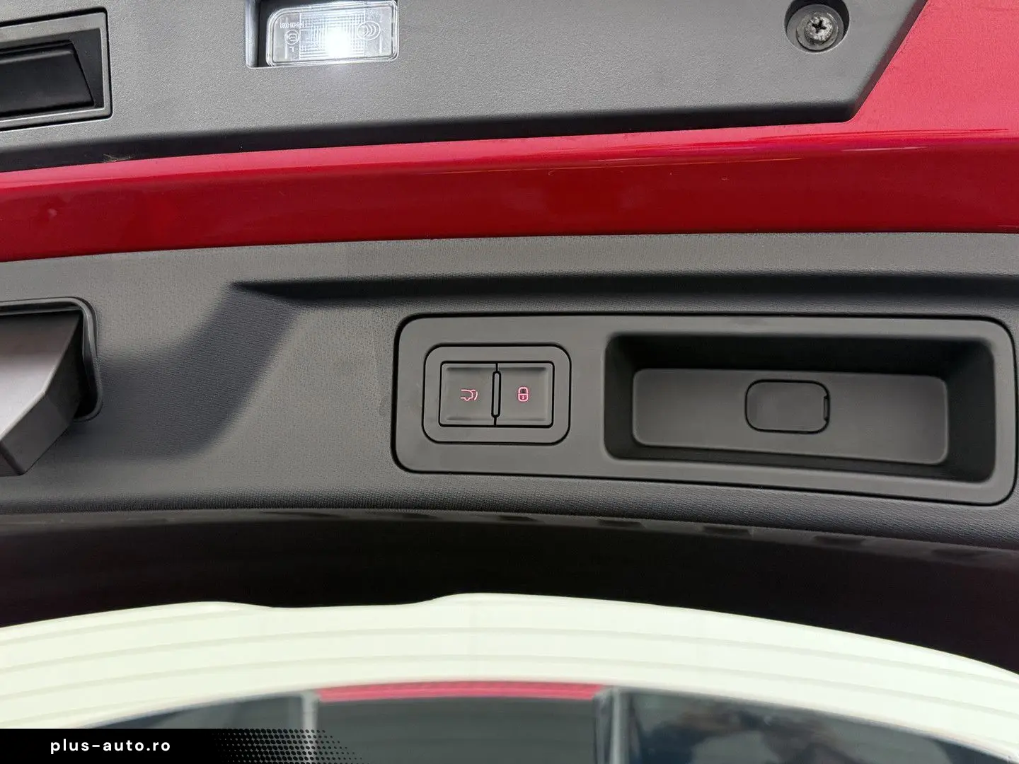 ATTO 3 62kWh Design SOH 98% panorama dach Leer E