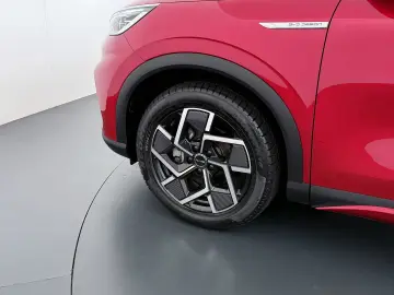 ATTO 3 62kWh Design SOH 98% panorama dach Leer E