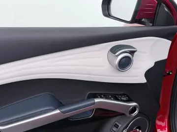 ATTO 3 62kWh Design SOH 98% panorama dach Leer E