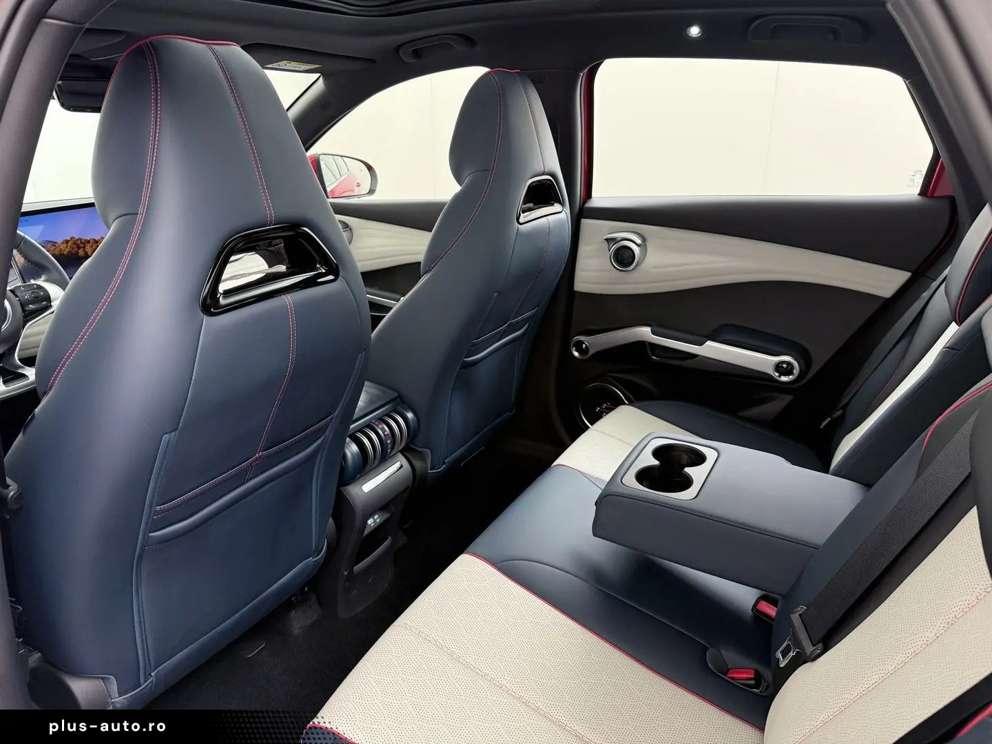 ATTO 3 62kWh Design SOH 98% panorama dach Leer E