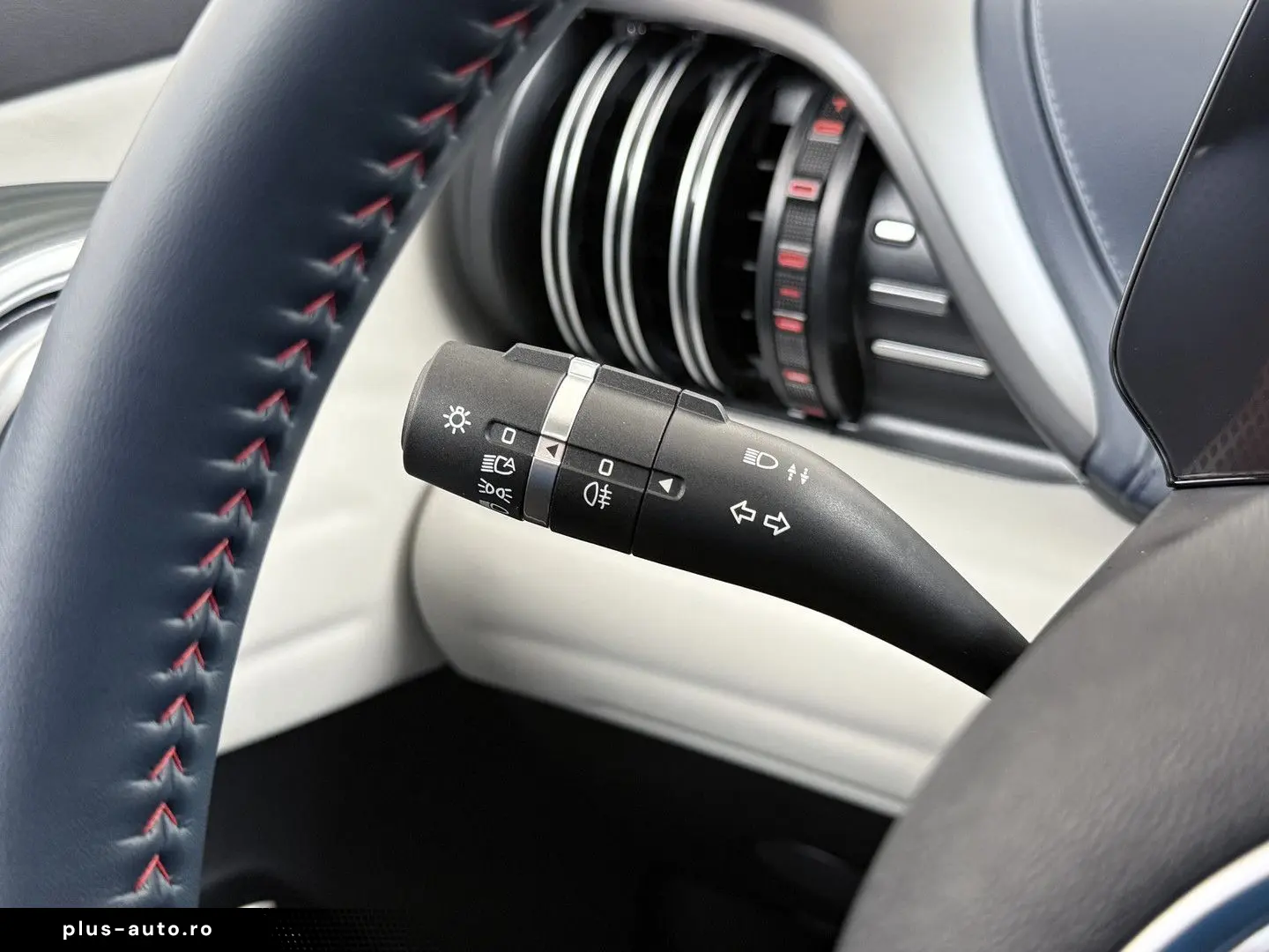 ATTO 3 62kWh Design SOH 98% panorama dach Leer E